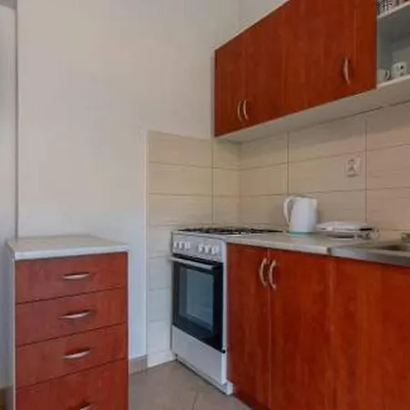 Apartments With Parking Space Grebastica, Sibenik - 11572 Baselovici
