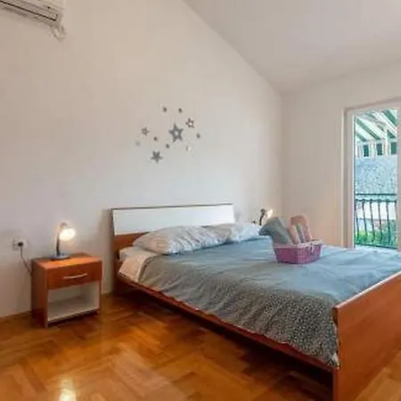 With Parking Space Grebastica, Sibenik - 11572 Apartamento