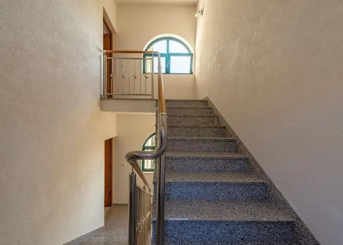 Διαμέρισμα With Parking Space Grebastica, Sibenik - 11572